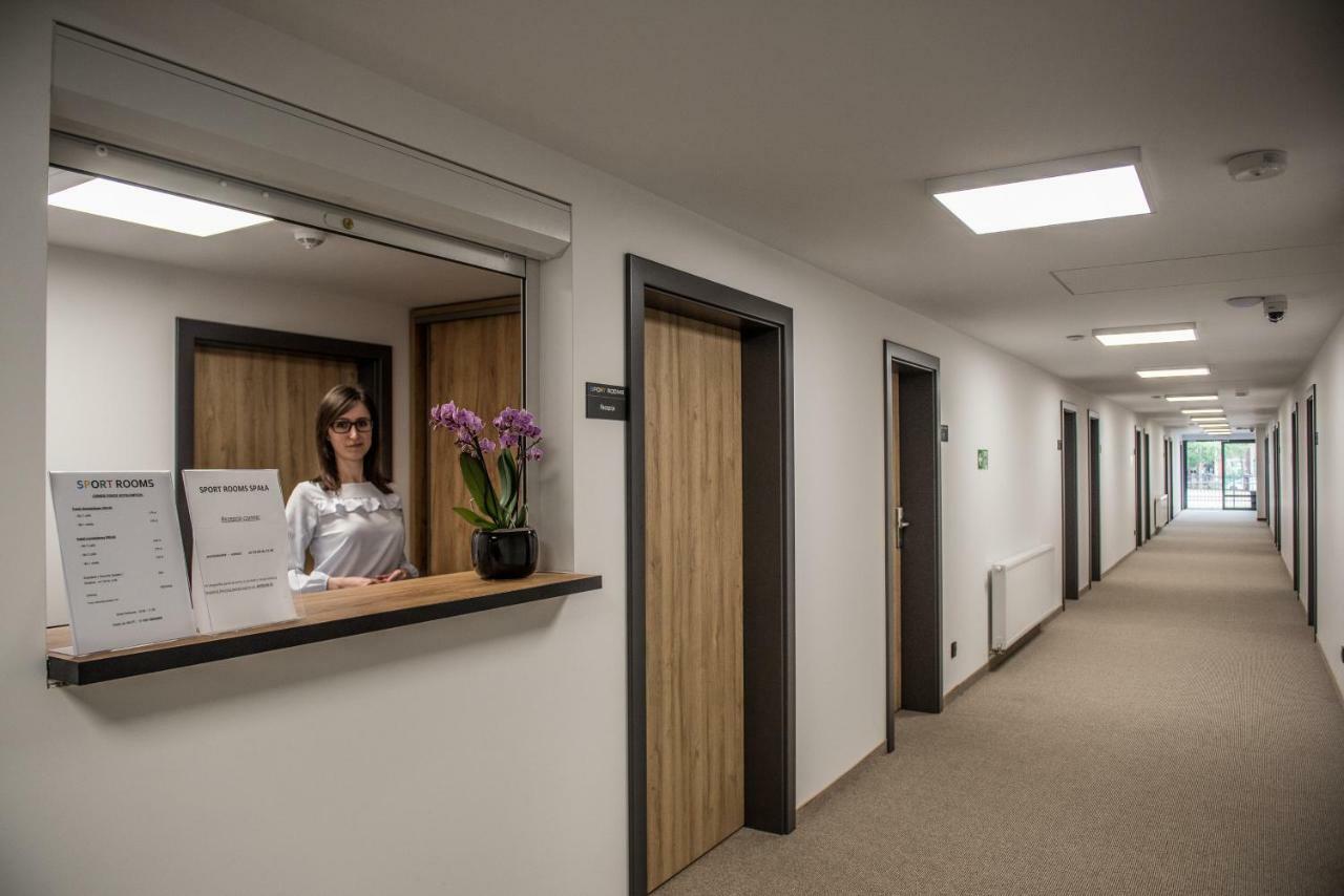 Sport Rooms Spala Bagian luar foto