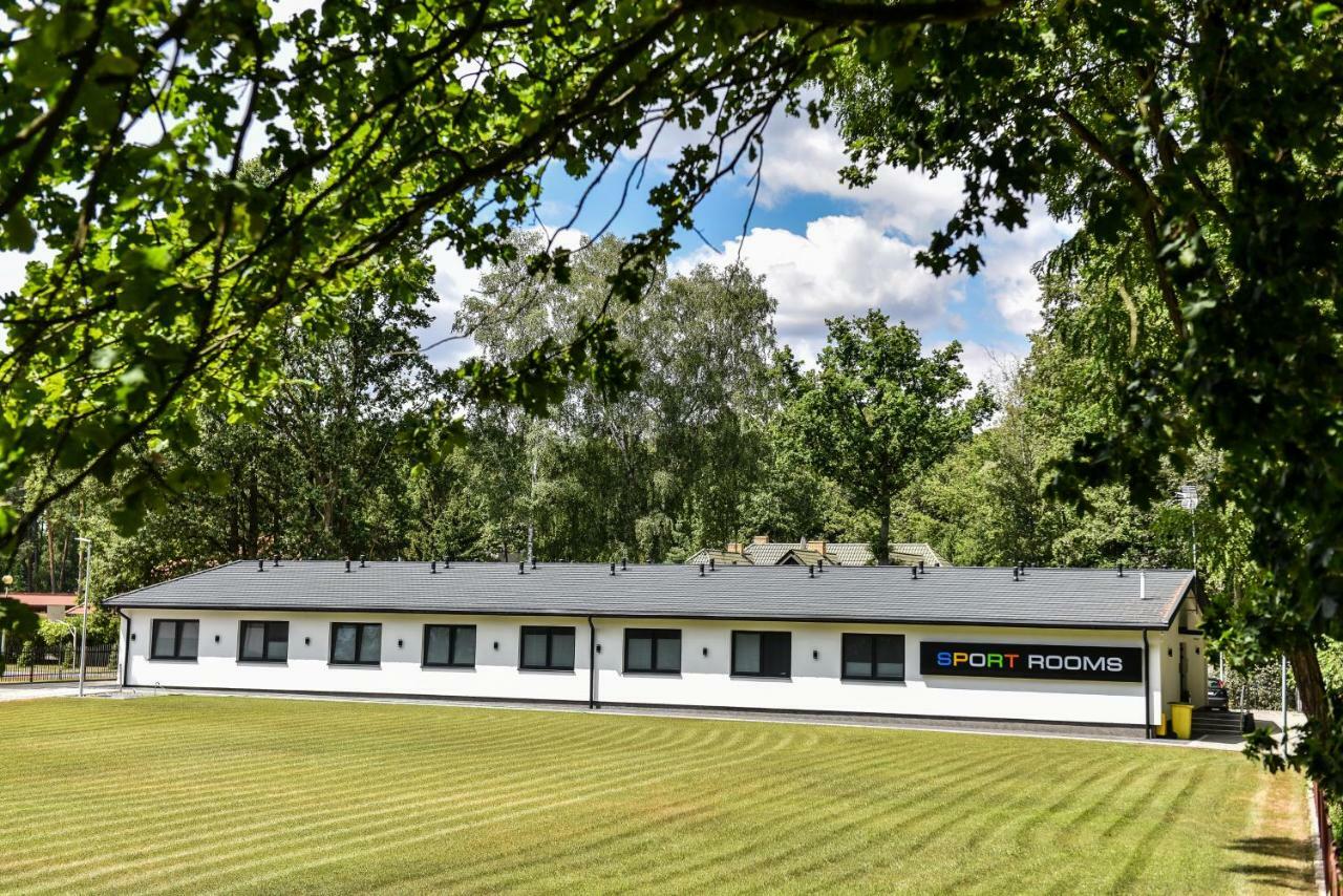 Sport Rooms Spala Bagian luar foto